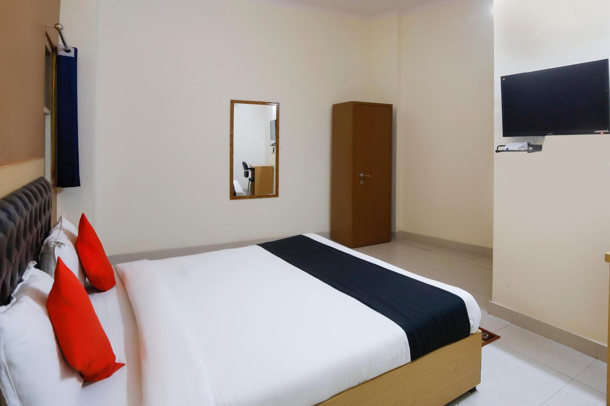Hotel Diamond Imperial Noida Zewnętrze zdjęcie